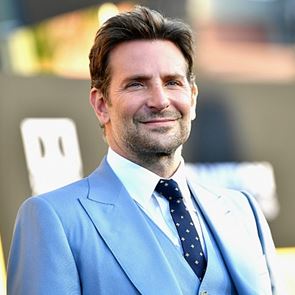 &lt;em>Брадли&lt;/em> &lt;em>Купър&lt;/em> за първи път се появи с дъщеря си на събитие