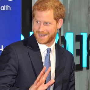 Принц &lt;em>Хари&lt;/em> благодари от името на принцеса Даяна