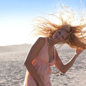 10 златни правила за косата през лятото