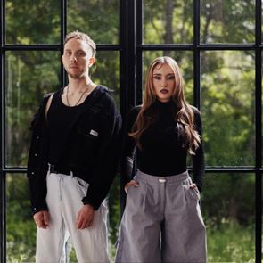 Роби и &lt;em>Дара&lt;/em> &lt;em>Екимова&lt;/em> с хитов дует