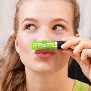 Грим продуктите, в които ще се 💚 тази пролет