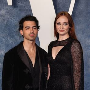 &lt;em>Джо&lt;/em> &lt;em>Джонас&lt;/em> и Софи Търнър се развеждат