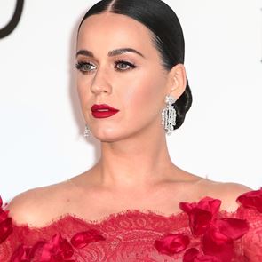 Кейти Пери направи поредната драстична промяна