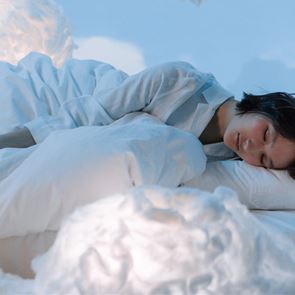 Всички DOs & DON'Ts на съвършения beauty sleep