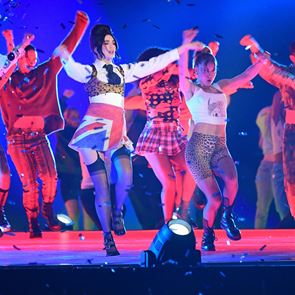 Дуа Липа благодари на хейтърите и продължава напред