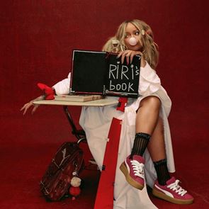 Риана се връща в училище с новата си колекция за &lt;em>Fenty&lt;/em> X Puma