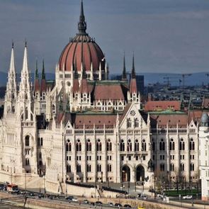 Будапеща... като круиз с просеко по Дунава
