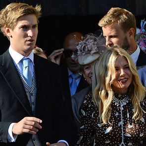 Сиена Милър се е разделила с годеника си