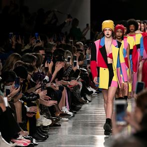 Модните титани, които се включиха в борбата с коронавируса