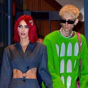 Меган Фокс отложи сватбата си