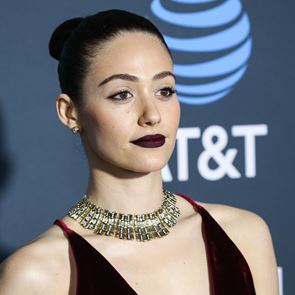 Еми Росъм: Ваксинирах се, докато бях бременна