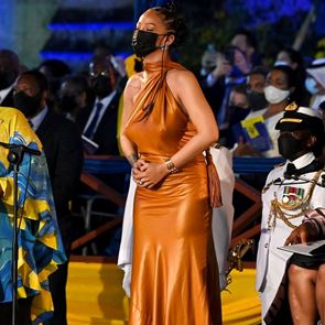 Барбадос обяви Риана за национален герой