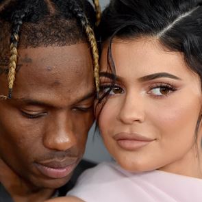 &lt;em>Кайли&lt;/em> &lt;em>Дженър&lt;/em> и Травис Скот очакват второто си дете