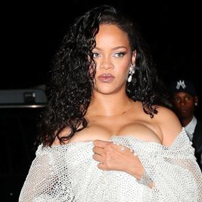 Визииите &lt;em>на&lt;/em> Риана &lt;em>на&lt;/em> &lt;em>Седмица&lt;/em> &lt;em>на&lt;/em> &lt;em>модата&lt;/em> &lt;em>в&lt;/em> &lt;em>Ню&lt;/em> &lt;em>Йорк&lt;/em>