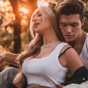 Дара Екимова е неотразима във видеото към &quot;Последен дъх