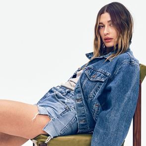 Хейли &lt;em>Бийбър&lt;/em> е най-новият член на VS Collective