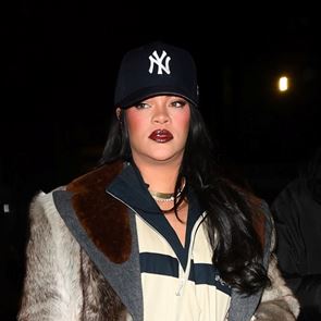 <em>Риана</em> се завръща на сцената с мащабно турне във Великобритания