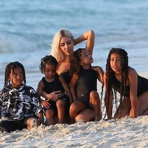 &lt;em>Ким&lt;/em> &lt;em>Кардашиян&lt;/em> за ролята на самотна майка: &quot;Често плача нощем&quot;