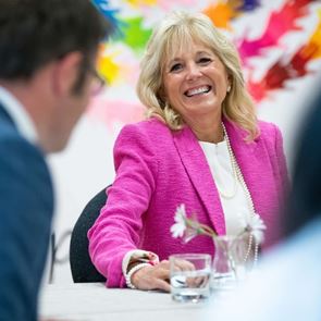 Не, Джил Байдън няма стилист, няма и да има