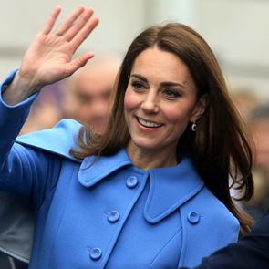 Любимите обеци на Кейт Мидълтън струват по-малко от 15 лв