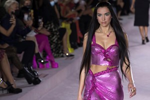 Fendi и Versace написаха история с общата колекция FENDACE