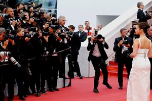 Кейт Бланшет откри филмовия фестивал във Венеция