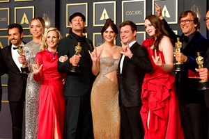 Звездите просто покориха червения килим на Оскарите