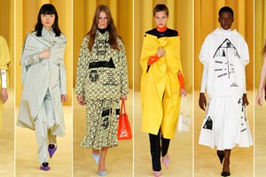 Една различна празнична кампания от Prada