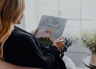 Когато звездите не пишат мемоари, а детски книги