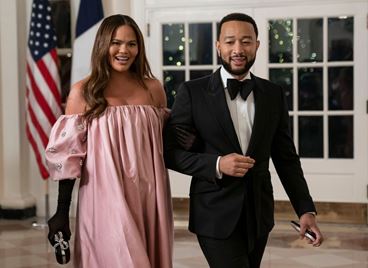 Криси Тейгън и Джон Леджънд отново станаха родители