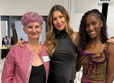 Жизел Бюндхен с първа поява като бременна