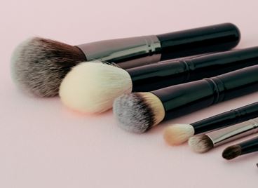 Четките за грим, които са задължителни за beauty будоара