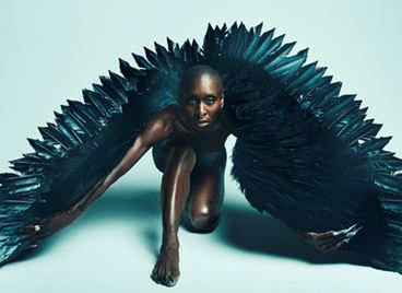 Синтия Ериво представя новия си сингъл &quot;Replay&quot; преди Оскарите