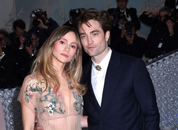 Суки Уотърхаус показа новороденото си бебе