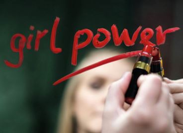 Red OR Dead: В какво се крие непреходната сила на червените устни?