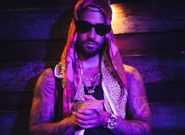 Малума с горещ нов сингъл и видео към него