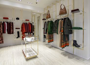 Откриха обновения бутик на Luisa Spagnoli в София