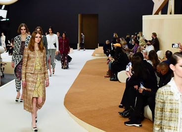 Chanel се върна в миналото, за да дефинира лятото