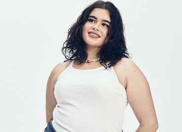 Барби Ферейра приема тялото си, но не мисли, че килограмите са тренд