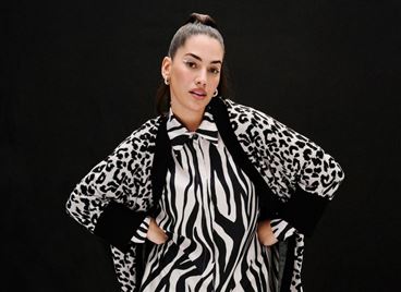 Минималистични сулуети и изискани цветове от Marina Rinaldi