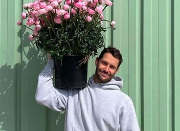 Jacquemus отвори бутик за цветя в Париж