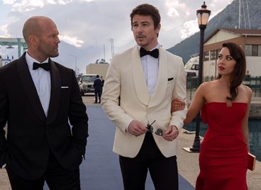 Гай Ричи и Джейсън Стейтъм атакуват с шпионски екшън