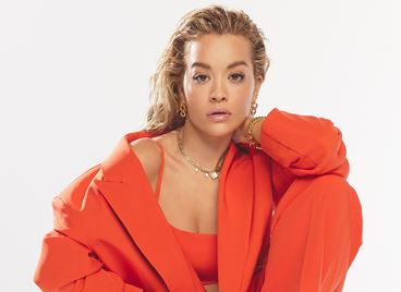 Рита Ора ще участва в предисторията на &quot;Красавицата и Звяра&quot;