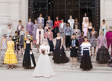 Миналото, бъдещето, романтизма, оптимизма...