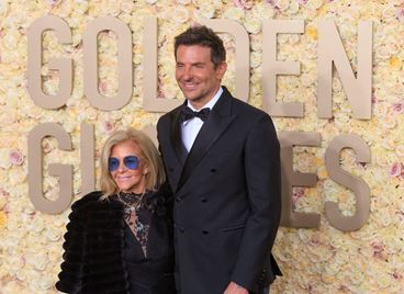 Брадли Купър запозна Джиджи Хадид с майка си