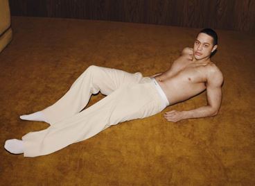 Може ли да разпознаете Пийт Дейвидсън без татуировки?