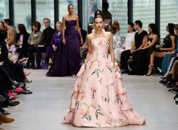 Цветна одисея в колекцията на Carolina Herrera