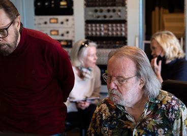 Новият сингъл на ABBA се казва &quot;Just A Notion&quot;