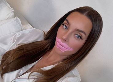 Защо всички инфлуенсъри спят с лепенка на устата?