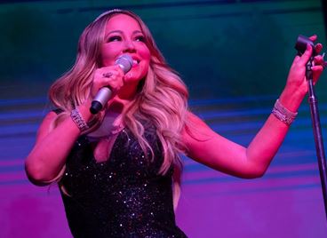 Марая Кери в специална празнична колаборация с Chopard